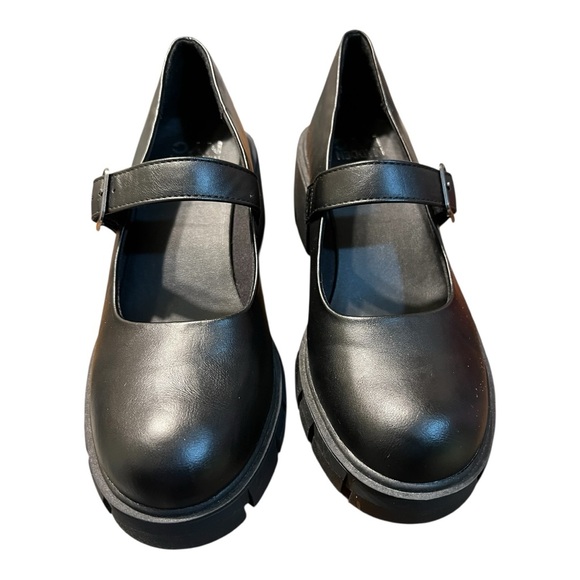 Madden NYC Black Chunky Mary Jane Shoes Size 8.5 - Picture 2 of 8